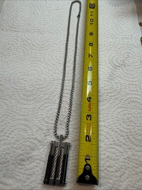 Source Unknown Black and Silver Men's Cable Pendant Necklace